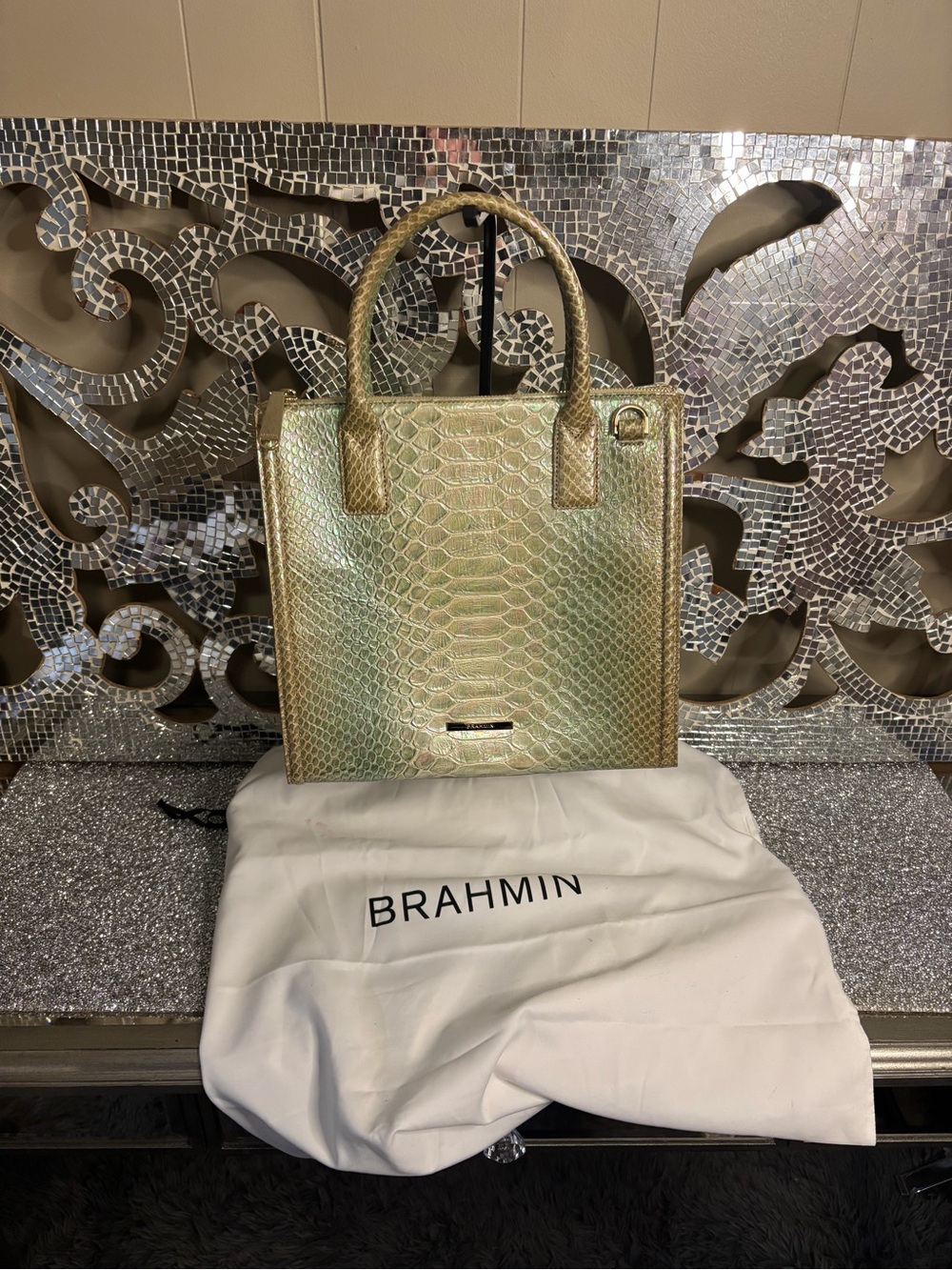 🌟Brahmin Metallic Gold Croc-Embossed Satchel